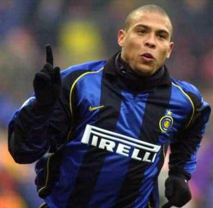 罗纳尔多的钟摆式只玩过一次,罗纳尔多钟摆过人还有人用过吗