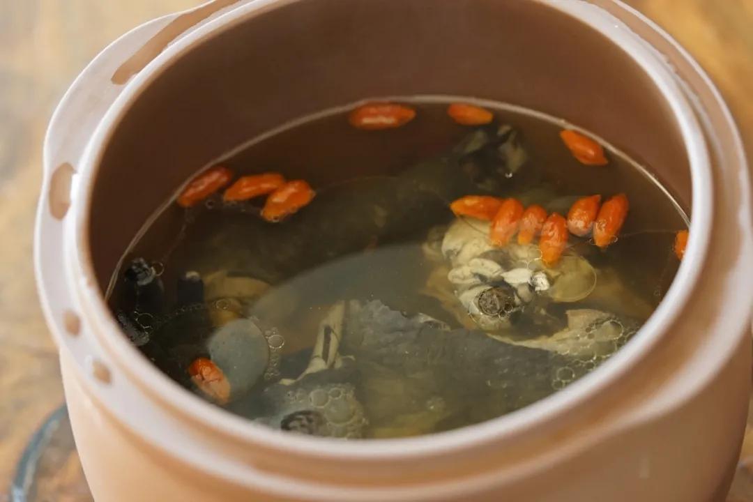 气血不足可以煮什么喝,气血不足药材鸡汤要喝多久效果好