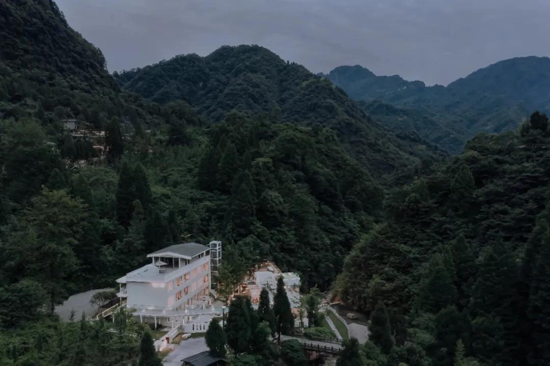 去了青城山才知道的宝藏民宿,青城山避暑农家小院