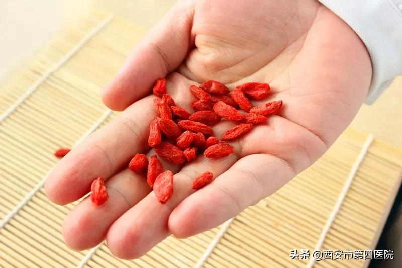 如何挑选枸杞最好的,最好的枸杞挑选方法