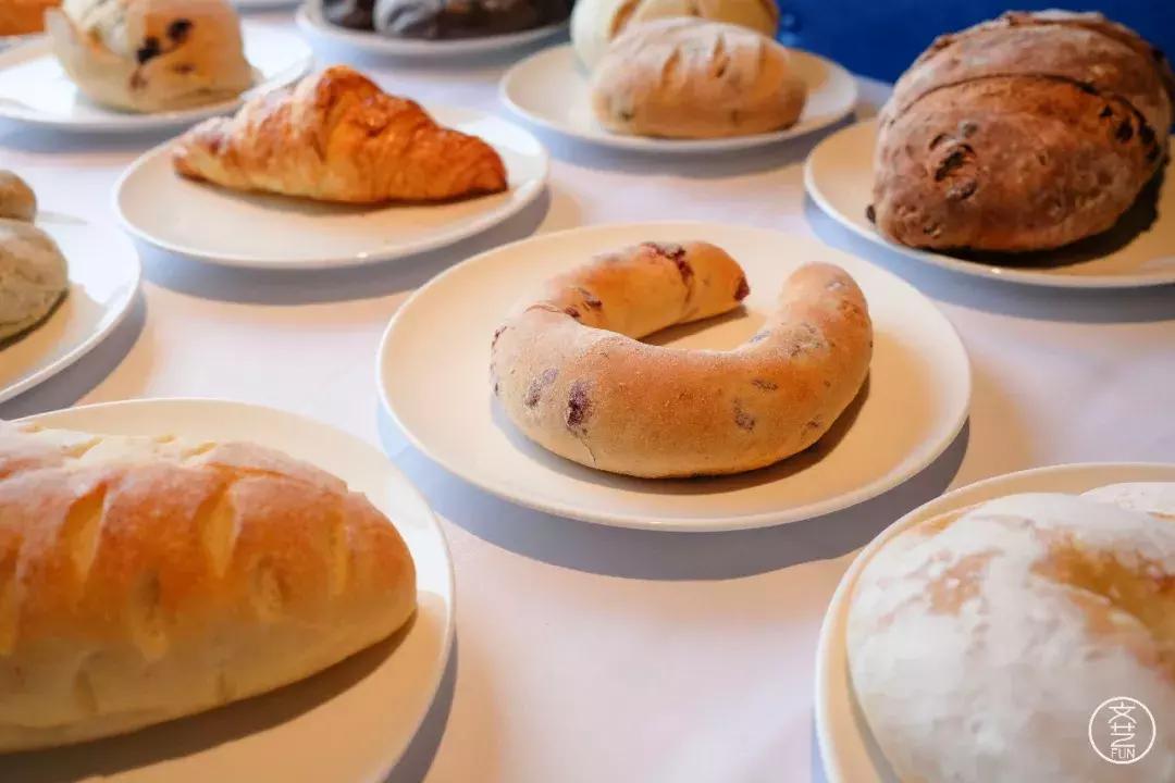 用解数学题的思路盲测郑州本地15款网红欧包