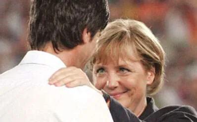 德国主帅勒夫默克尔,德国国家足球队连线默克尔