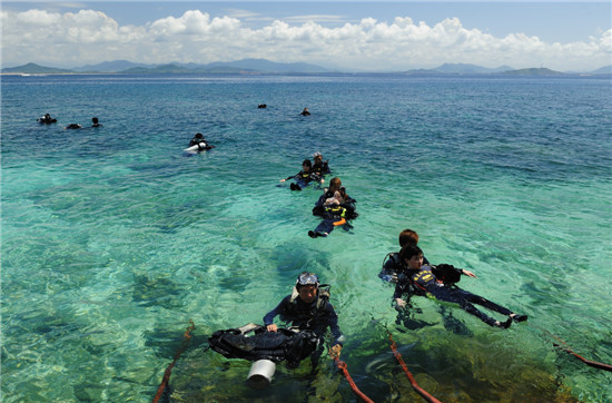 亚龙湾景区天下第一湾,三亚亚龙湾天下第一