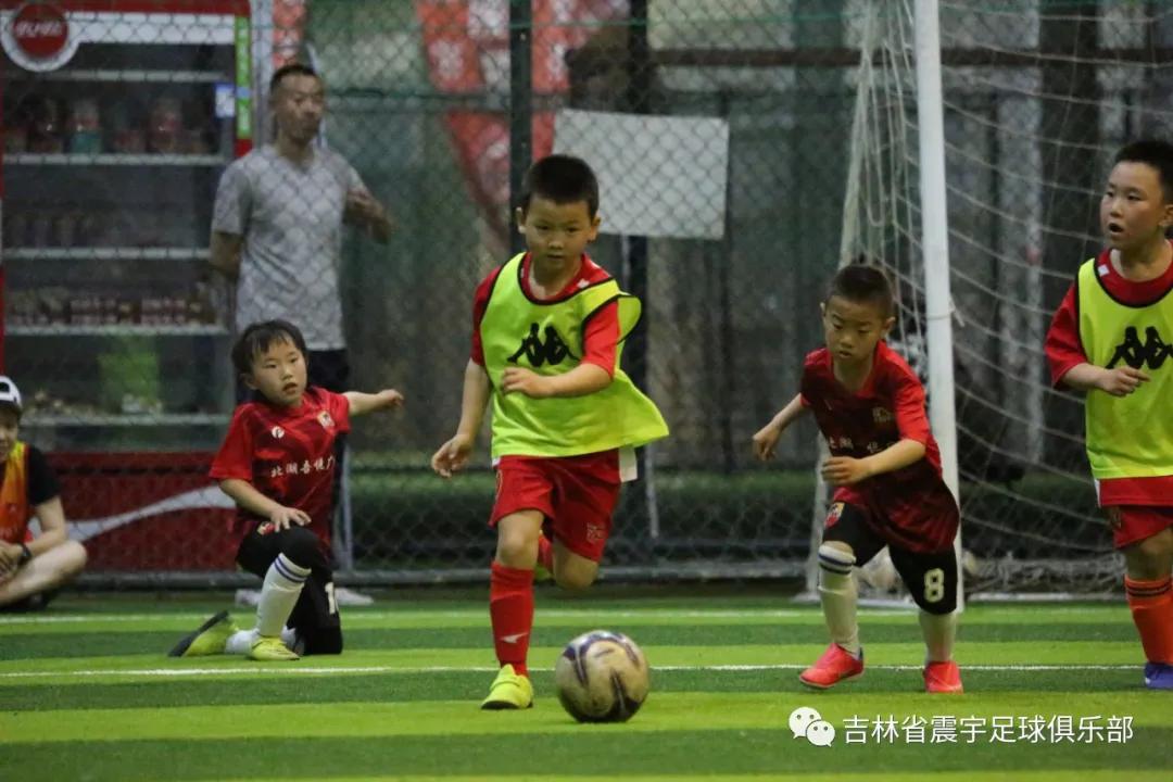 快乐童年足球队,快乐童年足球