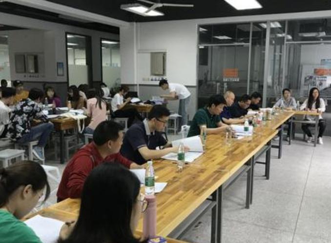 2018校招单位薪酬多少,校招年薪20万月工资到手能拿多少