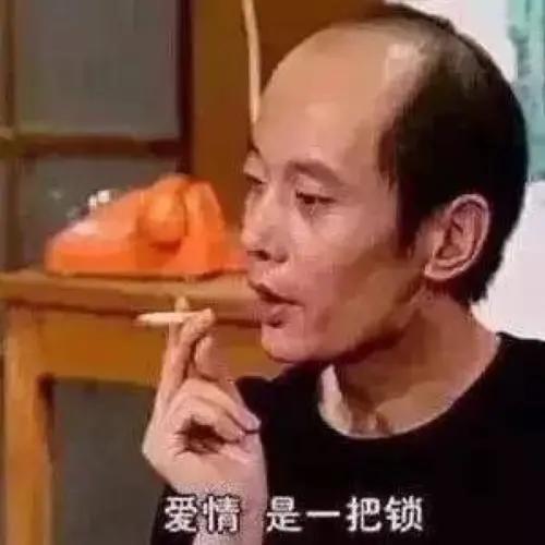 一天到晚说我不配套，这鞋盒到底哪里不配套？