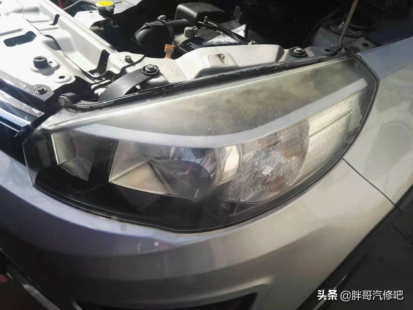 城市跨界运动小越野,马路牙子随便上,两万多元二手挂价