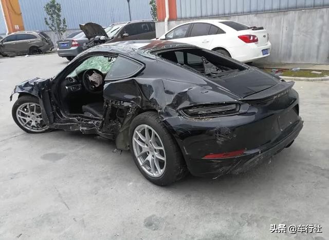 保时捷防撞梁被刮,保时捷卡宴前轮碰撞