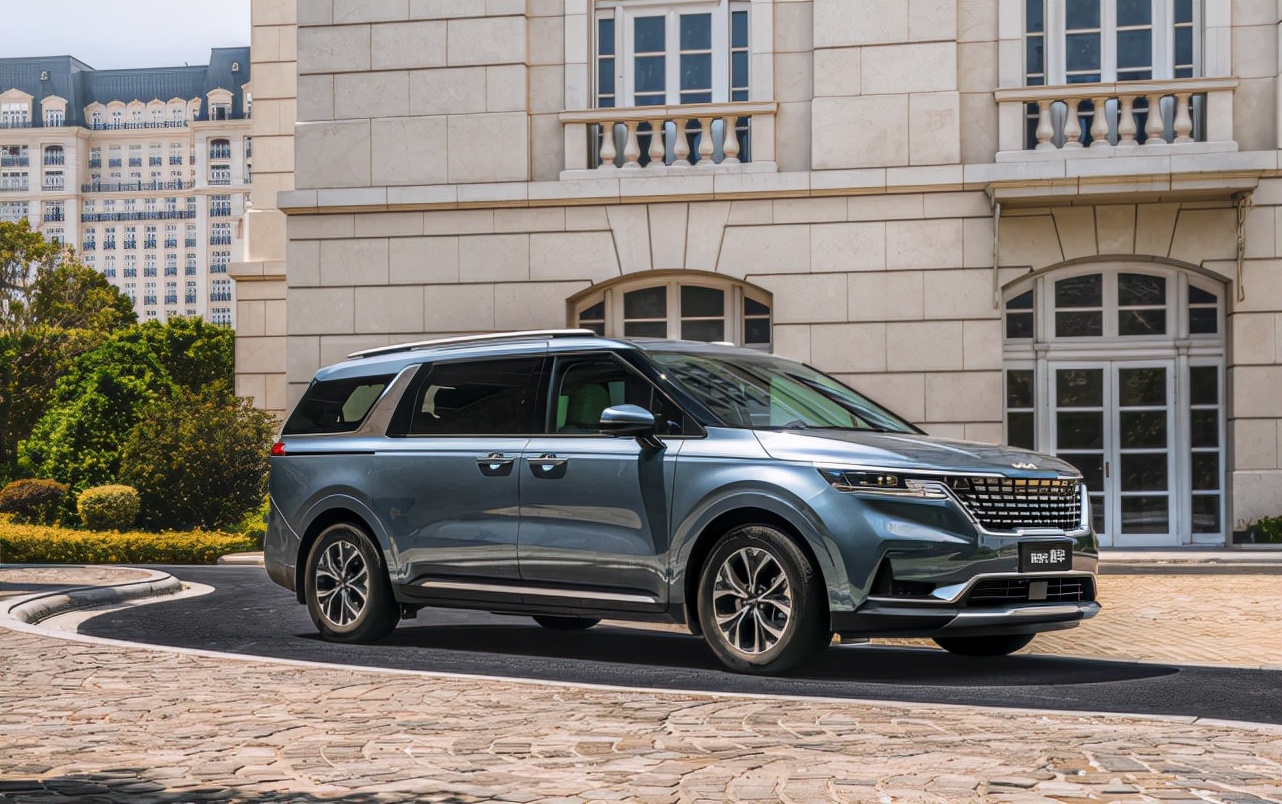 连续六年销量第一,全新起亚嘉华哪款值得买