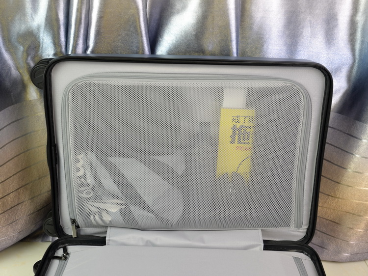 90分七道杠旅行箱体验：商旅两用，推拉更轻松