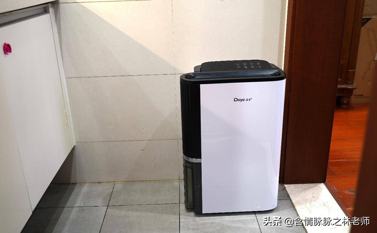 家里潮湿抽湿机,下雨家里潮湿用什么除湿机