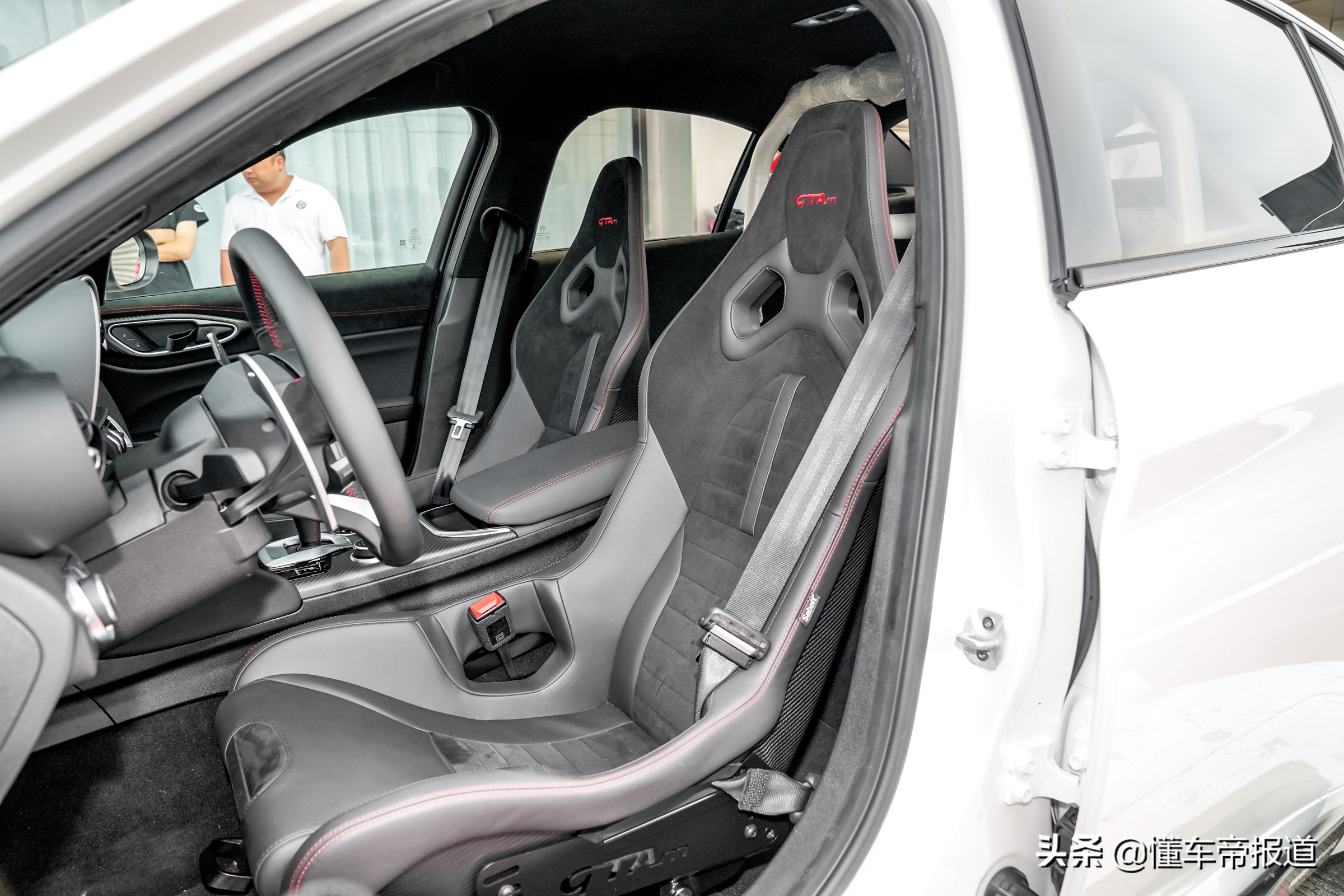 新车阿尔法罗密欧giulia豪华版200p,阿尔法罗密欧giulia车评