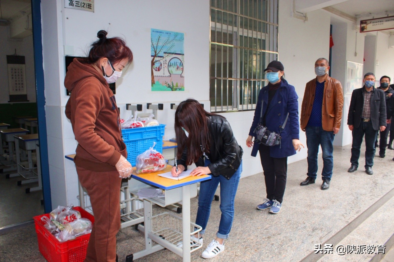 复学防疫演练小学,初三开学复课演练报道