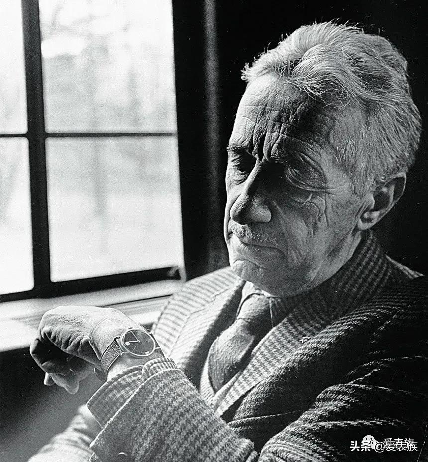 将简约注入腕表灵魂，它诠释了对时间独特的见解