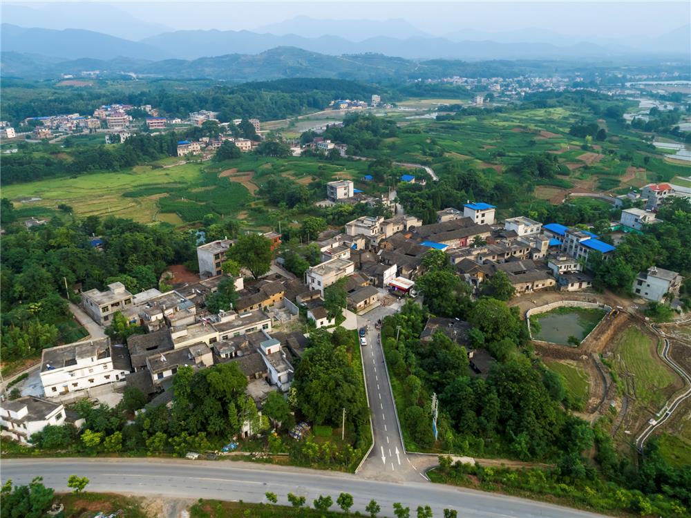 湖北崇阳古村落 (崇阳县白霓镇回头岭村地图)