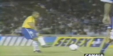 意甲双星经典PK战，罗纳尔多一人完爆当时世界最佳防线