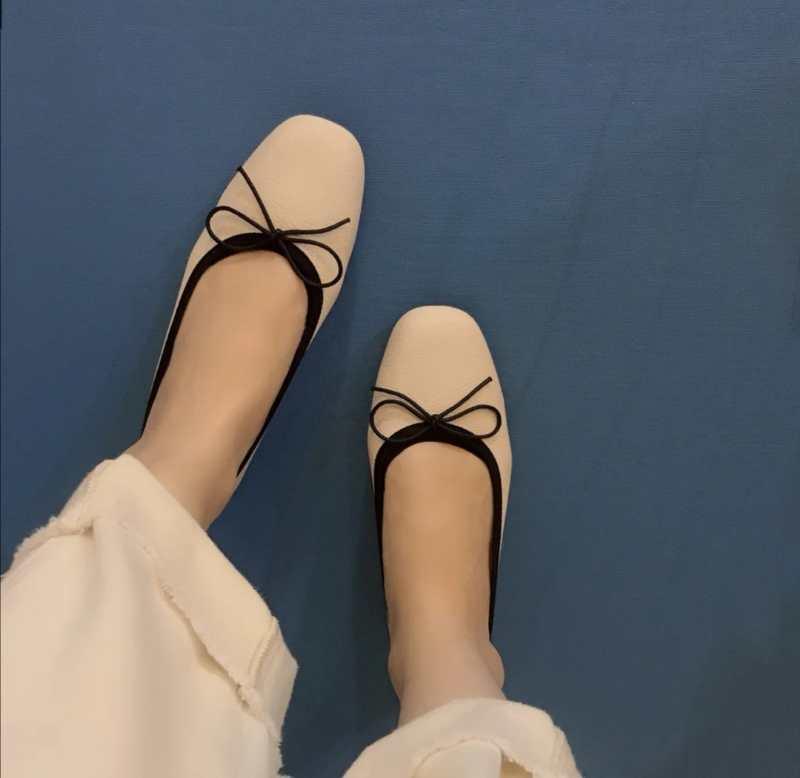 轻文艺风穿搭芭蕾舞鞋,今年流行的增高小白鞋