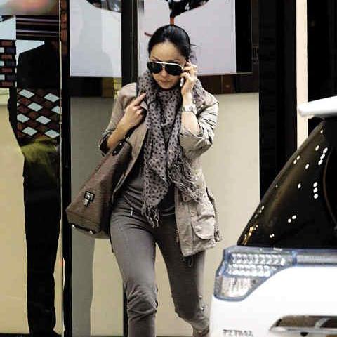 章小蕙花光两个亿,章小蕙亿万富豪