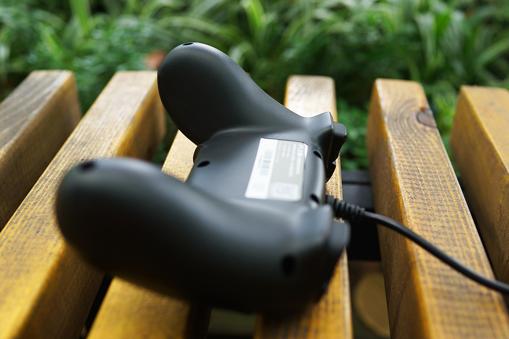 北通蝙蝠4手柄测试,北通游戏手柄蝙蝠2