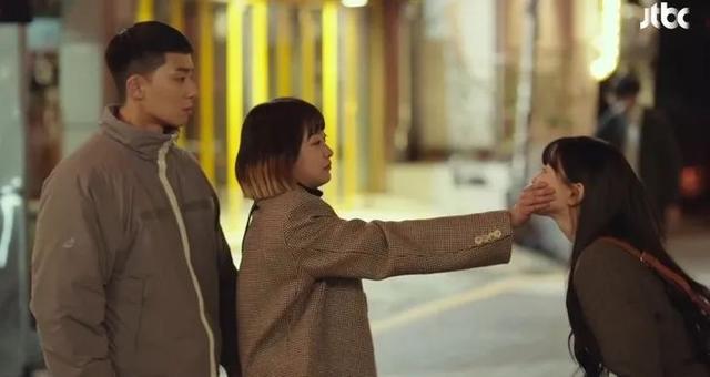 明明是女主却拿了女二的剧本,拿着女主剧本硬生生弄成女配