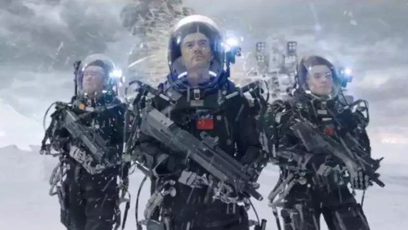 流浪地球中有哪些军事武器,流浪地球里最厉害的武器