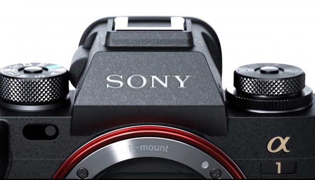 索尼24-105比2470贵吗,为什么索尼18-135比55-210贵