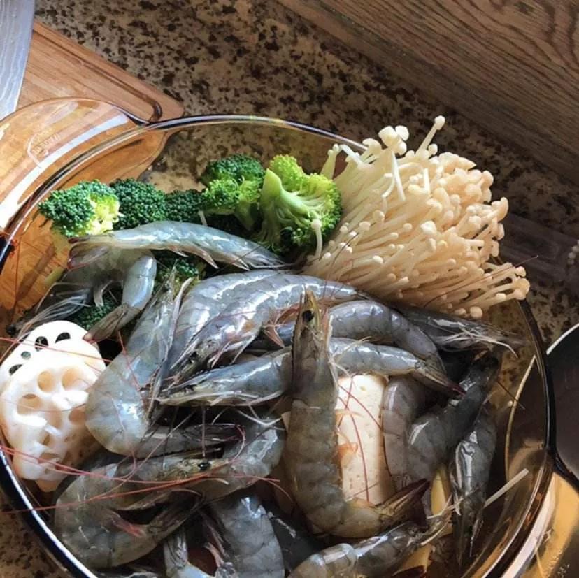 火锅能解决烦恼,没什么烦恼是吃火锅解决不了的