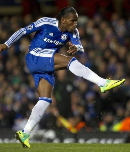 足坛中把球门踢破网的十大进球,足球界射门十大高光名场面