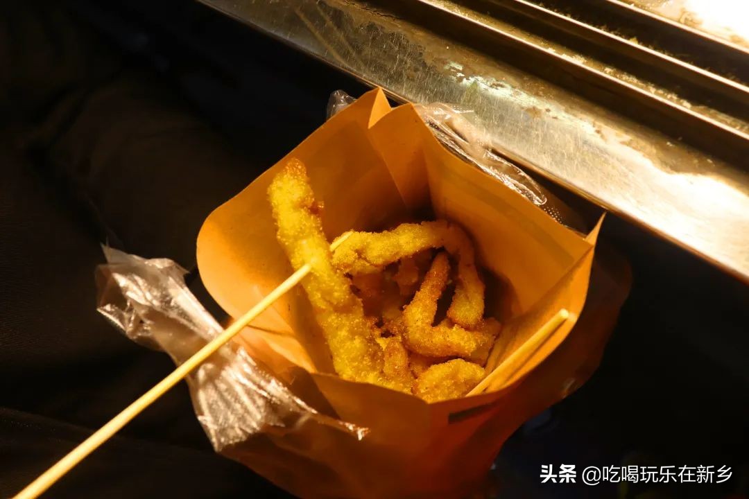 街边小吃摊美食推荐新乡西大街,学生时代的回忆美食街