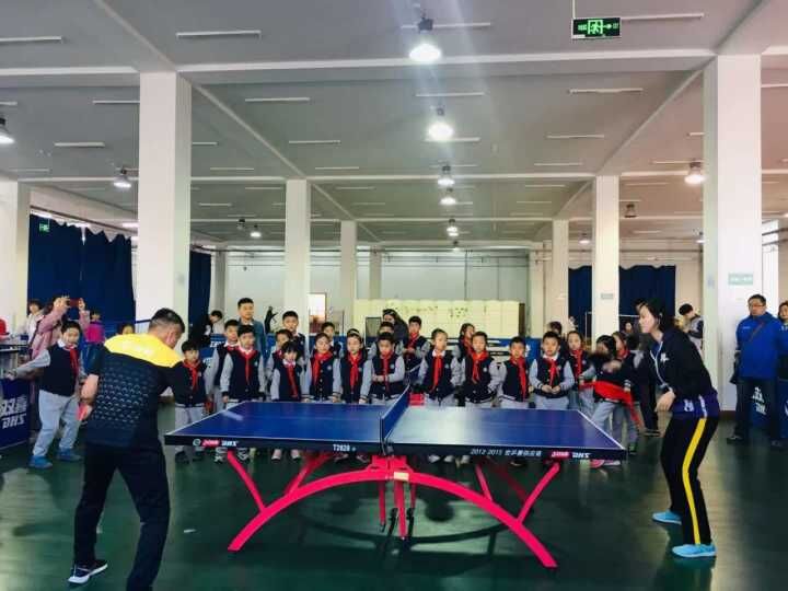 山师大附小二,7中队开展“感受乒乓球文化魅力弘扬残疾人奋斗精神”中队活动