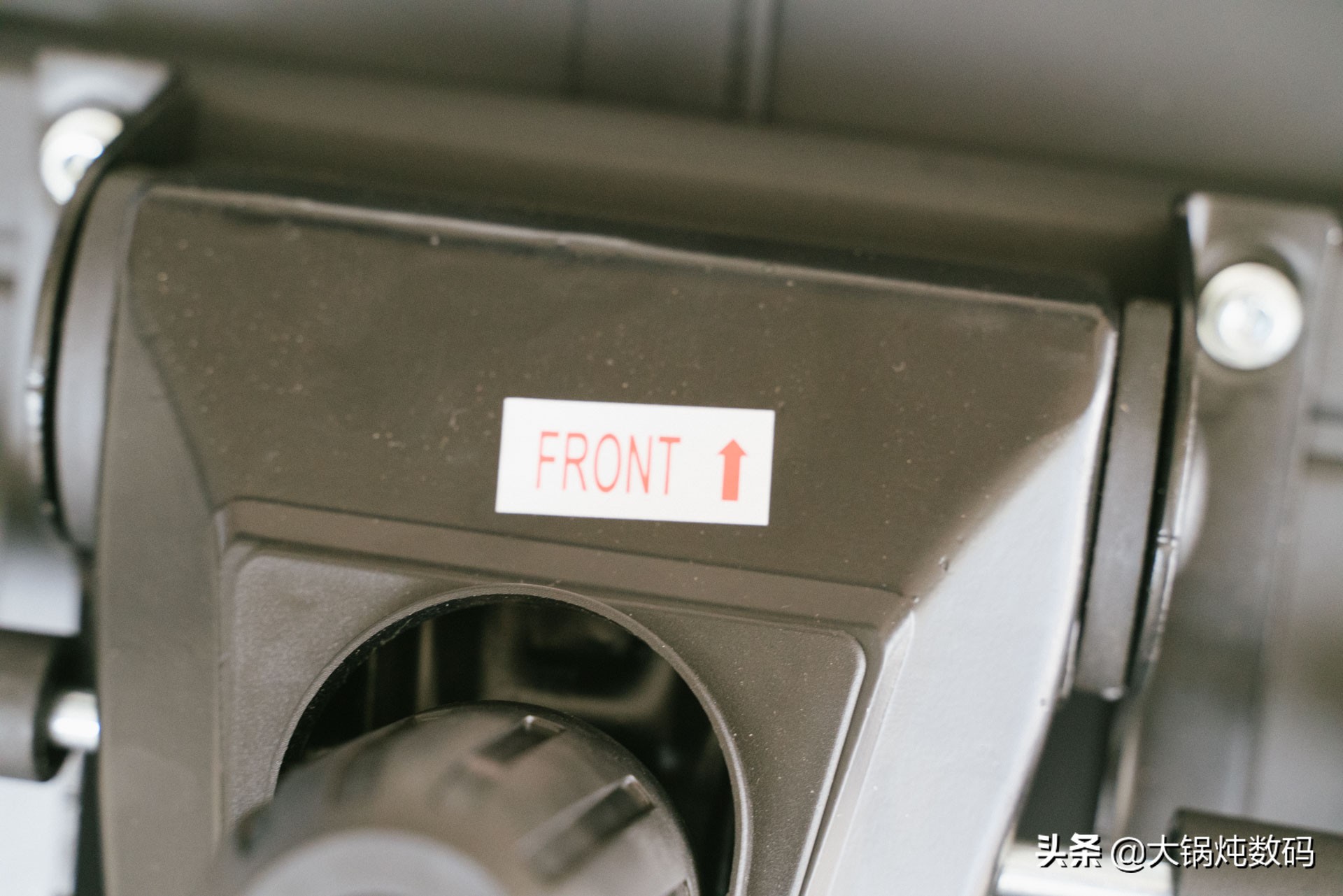 迪锐克斯dxracer电竞椅安装,迪锐克斯dxracer电竞椅怎么样