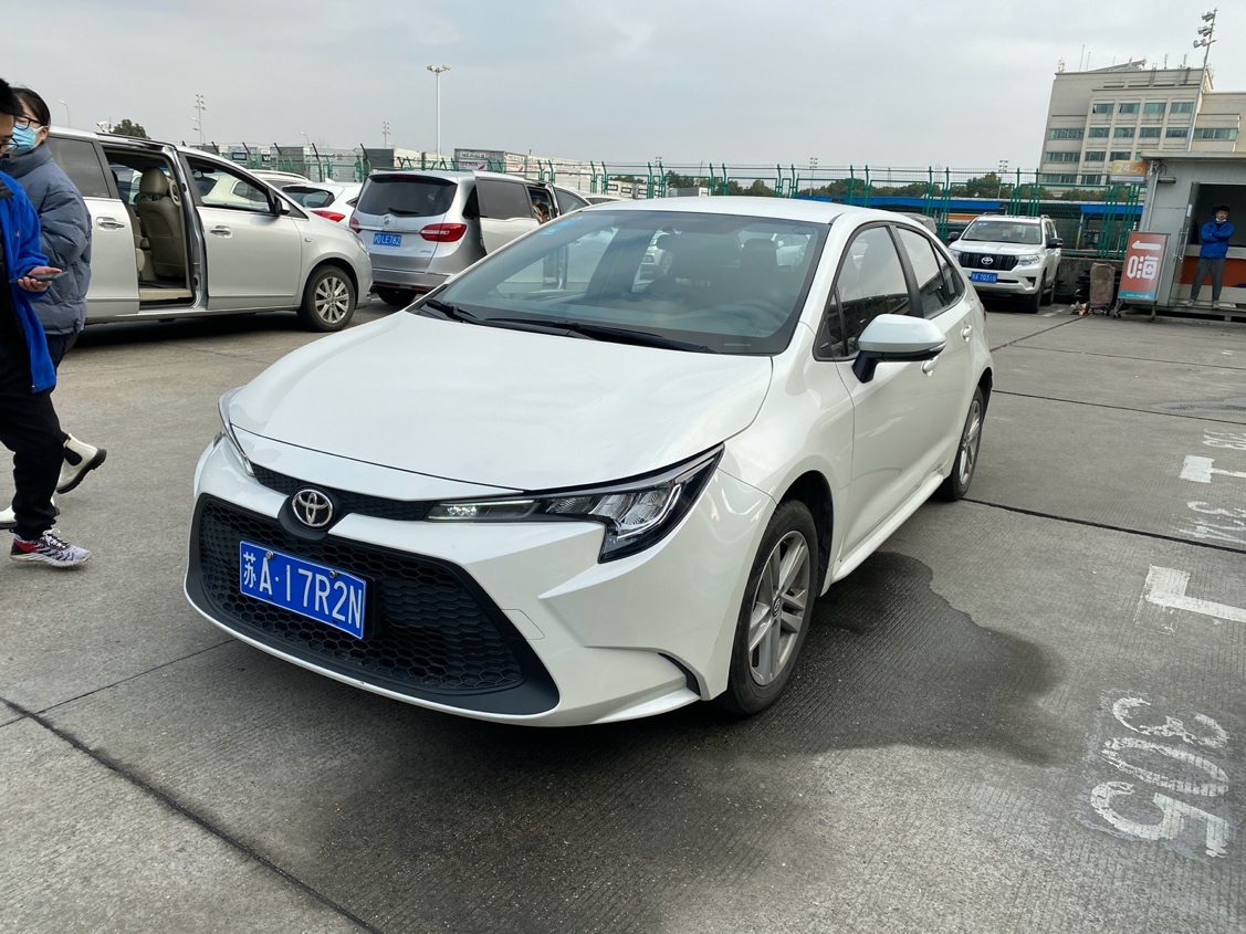 2023款丰田亚洲狮2.0燃油旗舰版,一汽丰田亚洲狮2.0豪华版