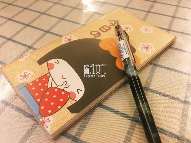 「EDC」突击翻包身边人，一个二线城市典型小白领的EDC