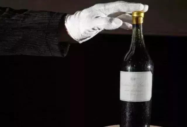 世界上最贵的红酒开出了多少价,世界上最贵红酒是什么酒
