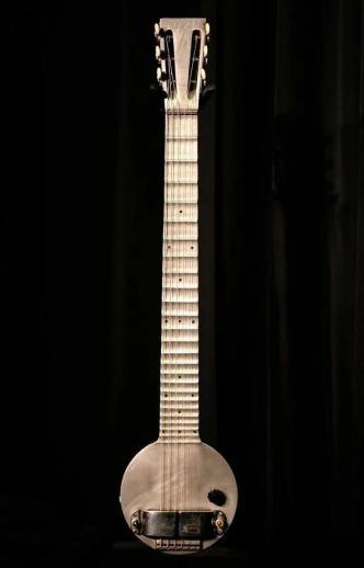 电吉他为什么那么难推,电吉他起源与介绍