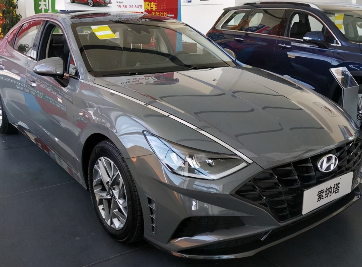 伊兰特改版前后对比,1.4t7代伊兰特和1.5t索纳塔11代