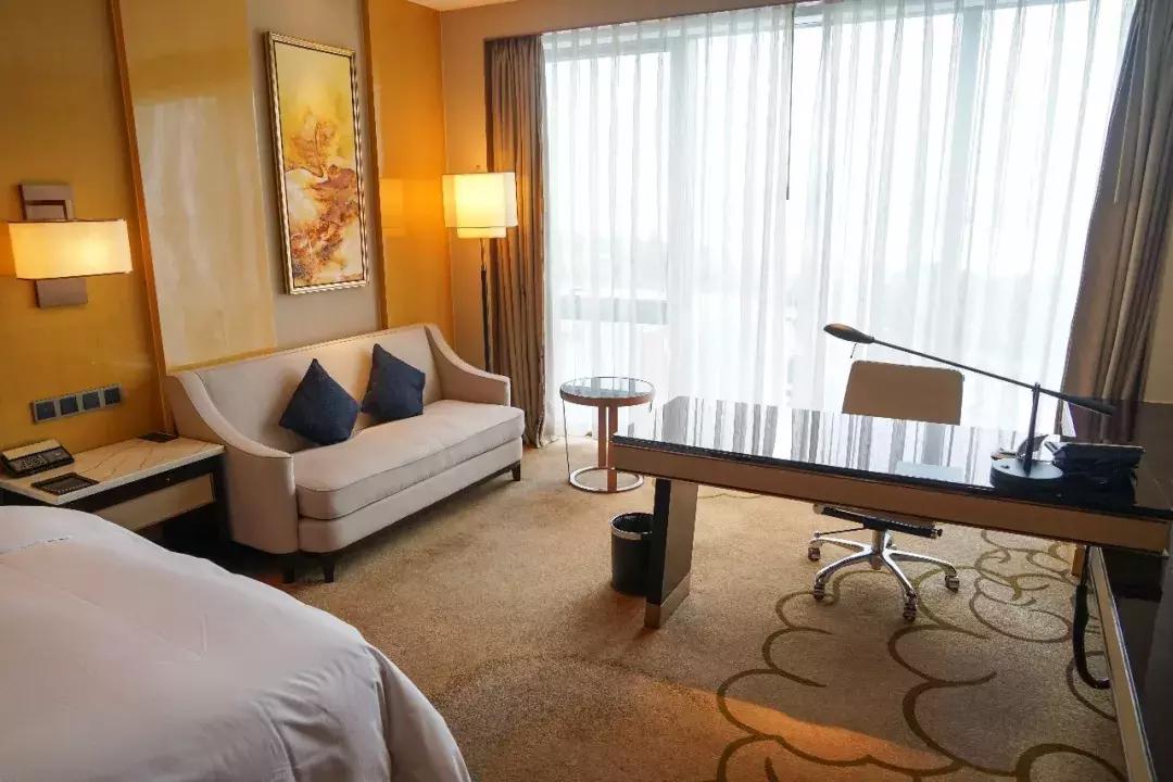 「思远说酒店」汉*江阳**滩繁华地——世茂希尔顿