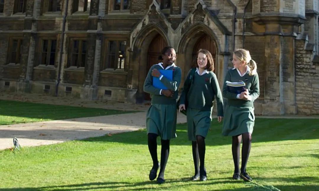 真正的名媛是怎样的,英国顶级女校排行榜