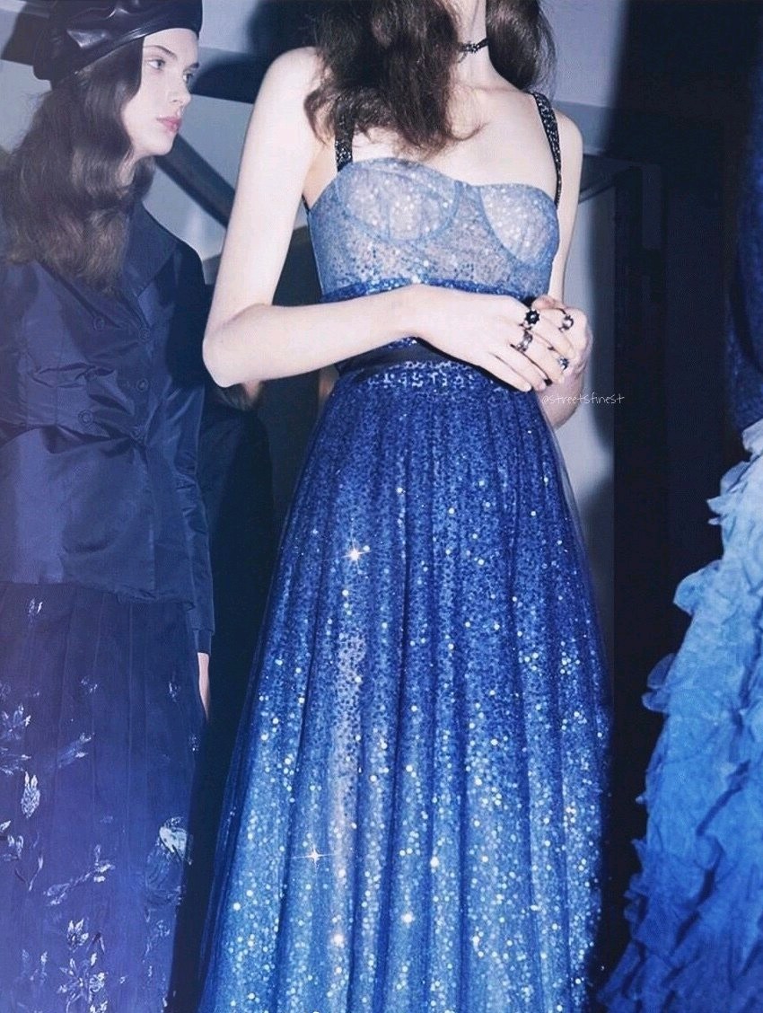 christiandior中长半身裙,christiandior高级定制公主裙