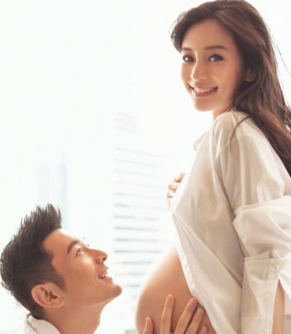 唐嫣穿薄荷绿色卫衣白色鞋,唐嫣爱马仕包包多少钱