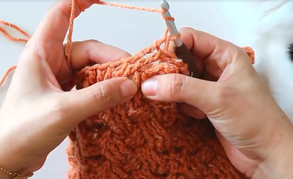 长带毛球针织帽子,针织狐狸毛球帽子