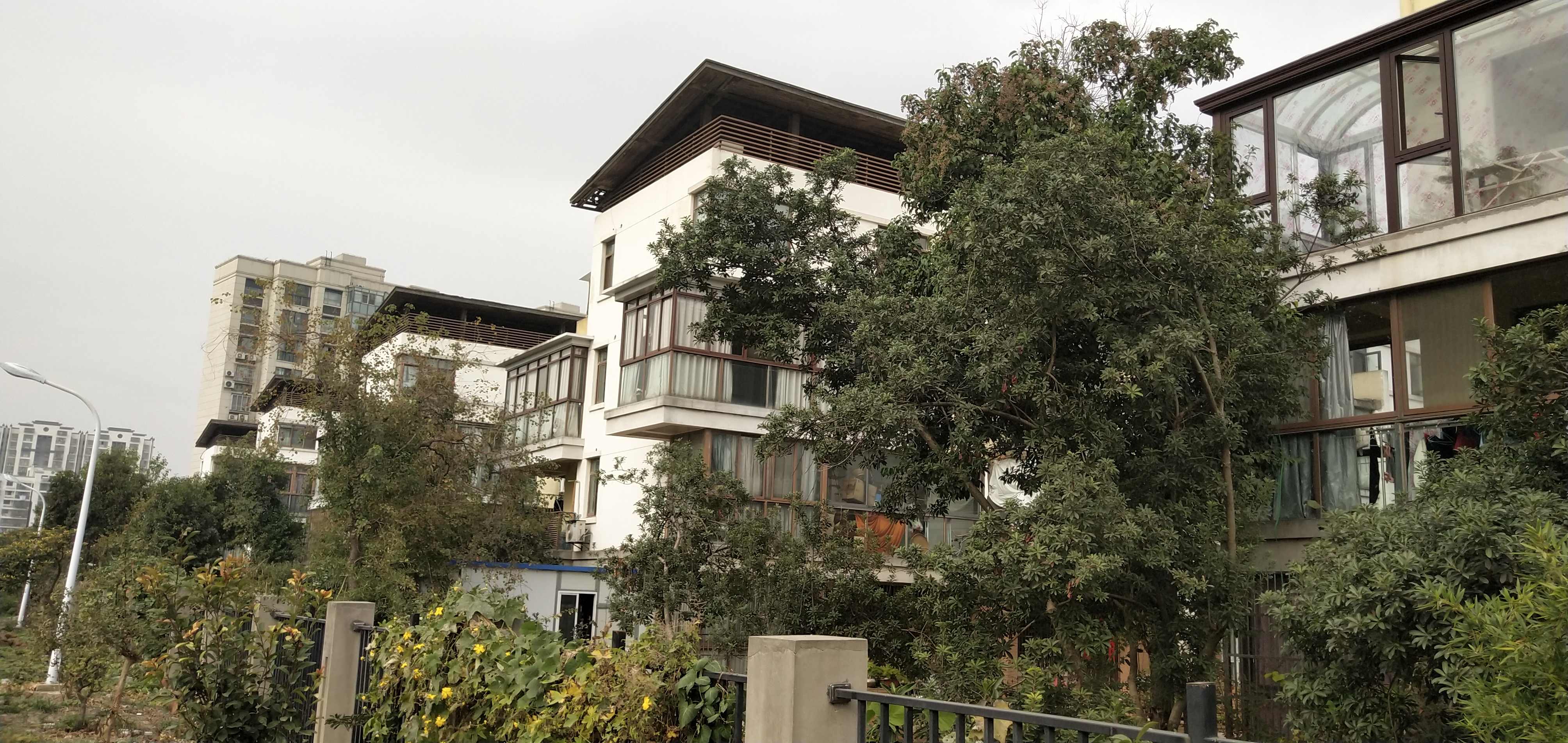 无锡藕塘房子值得买吗,在无锡2w块钱一平买哪个区的房好