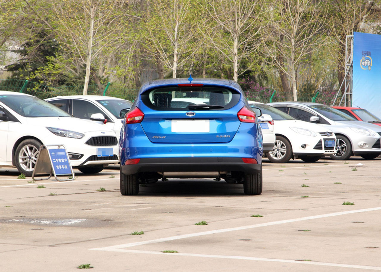 福克斯20121.6l三箱操控好吗,2017款福克斯1.5t加速操控