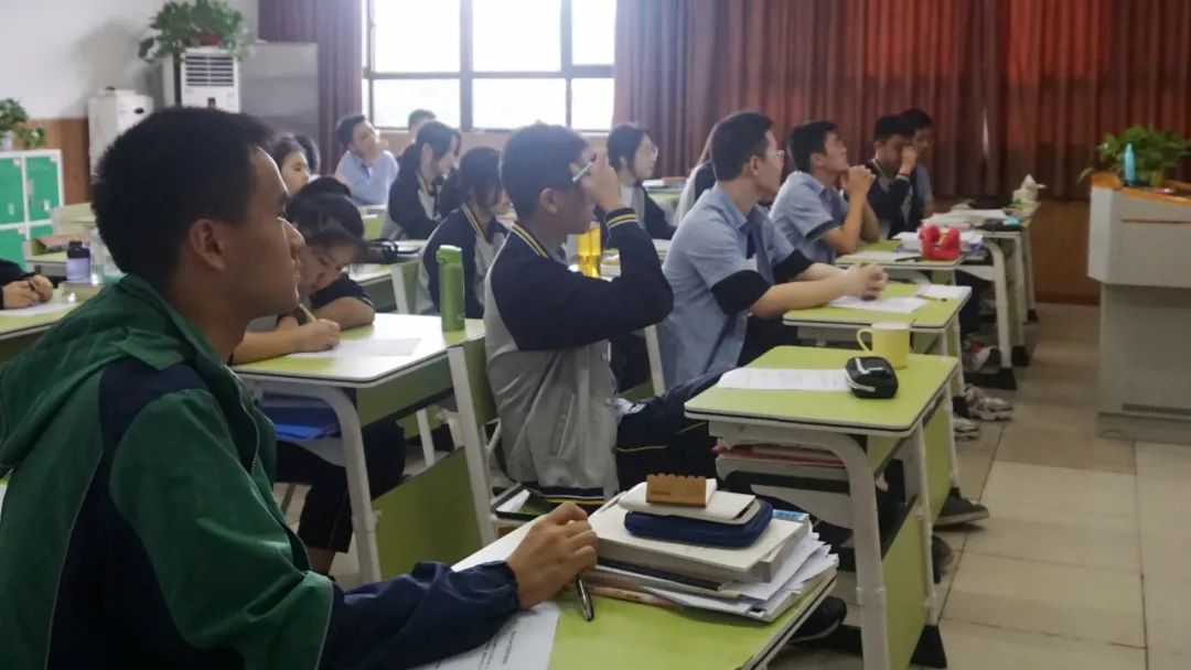 成外国际部“神仙”选修课大揭秘，你PICK哪门课？