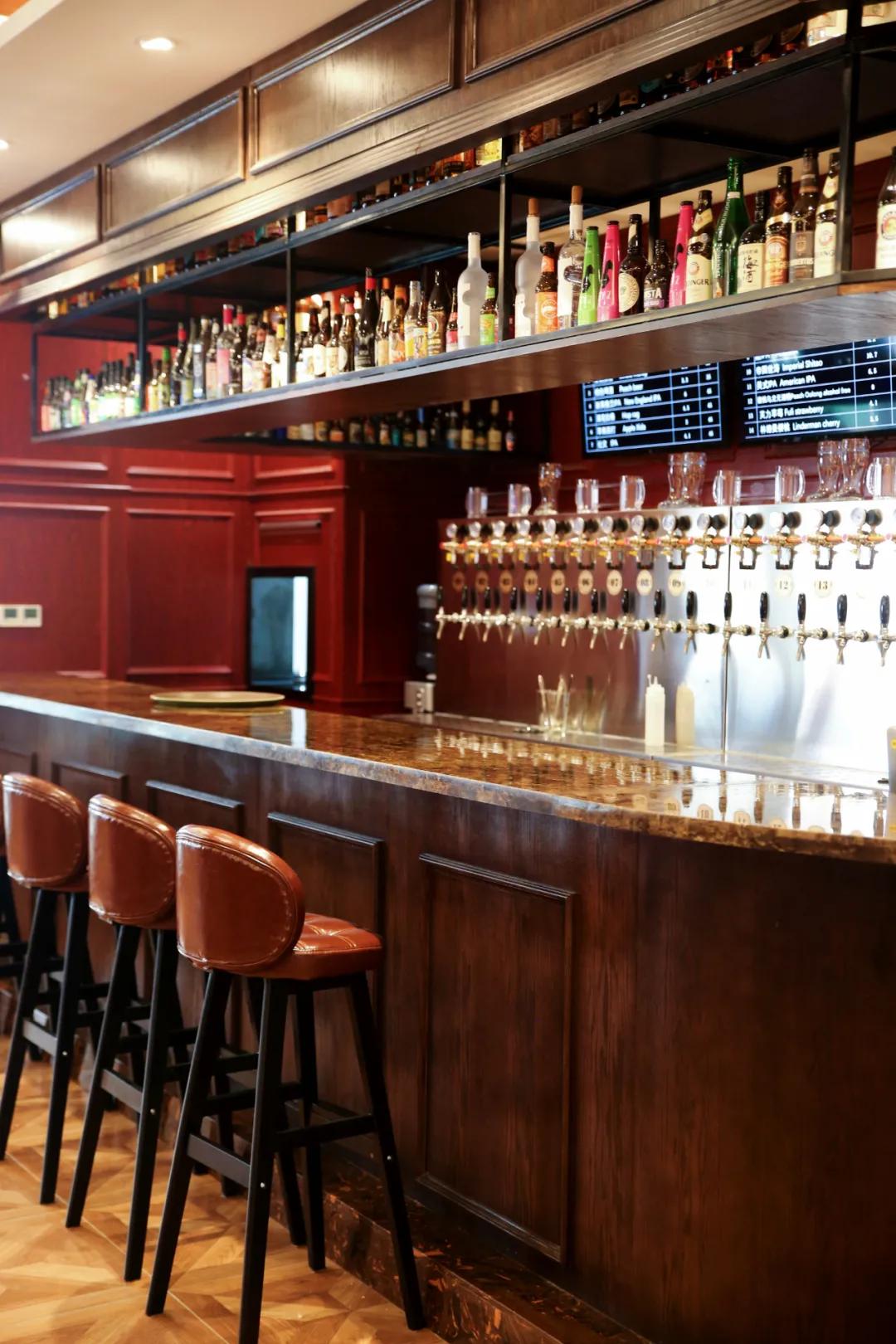 新店实探！通州西餐厅，德式烤猪肘，罕见大露台，20多款精酿啤酒