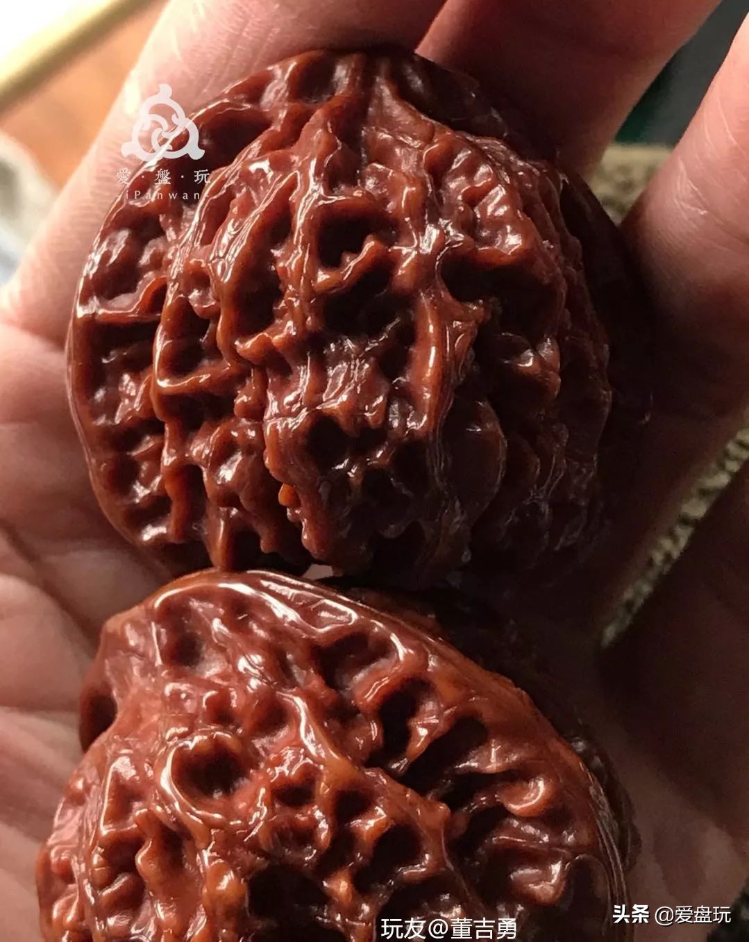 核桃盘红的正确方法,核桃盘玩多久能变牛筋红