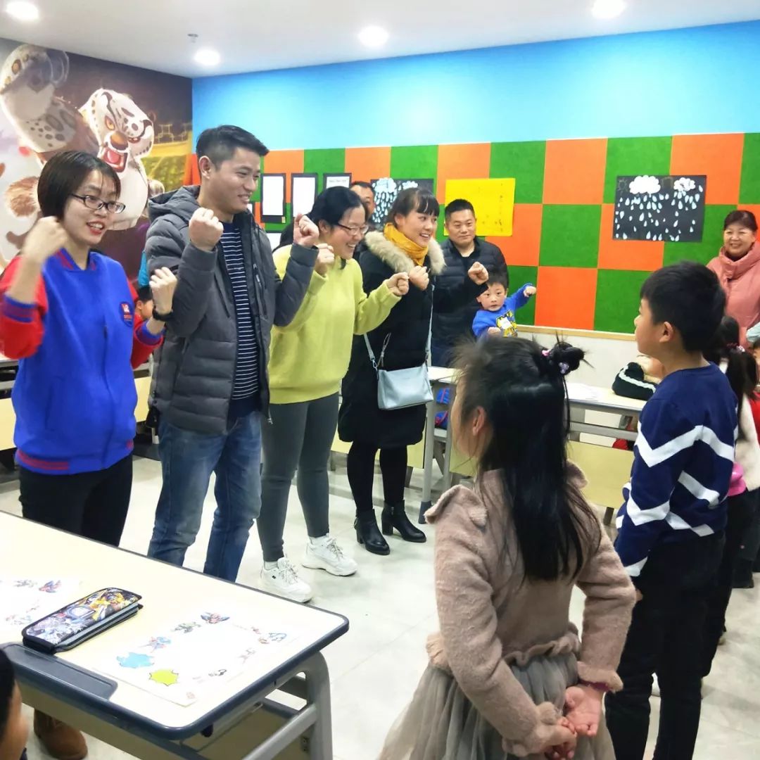 今天弗恩英语的故事，是关于超级英雄降临