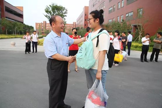 共赴一场心灵之约,山东省潍坊第四中学信心筑梦