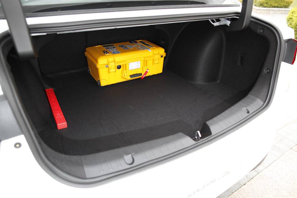 有面的新能源车,有新能源的电动汽车