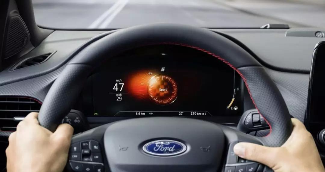 puma彪马randomevent联名款,福特翼虎和彪马哪个好